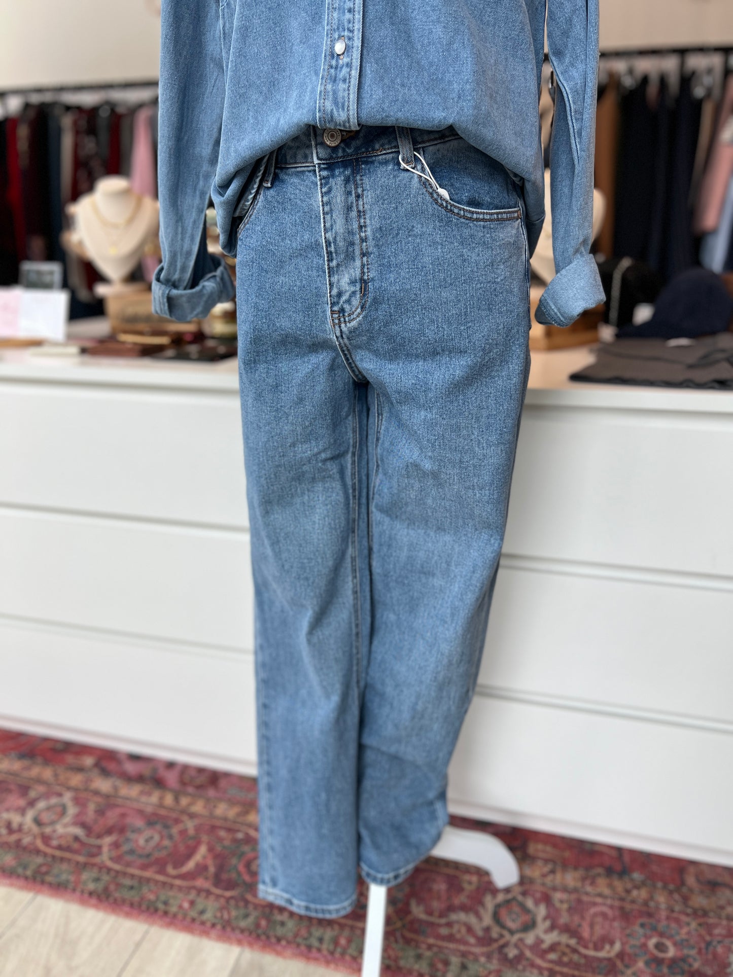 JEAN SOLANGE BLEU