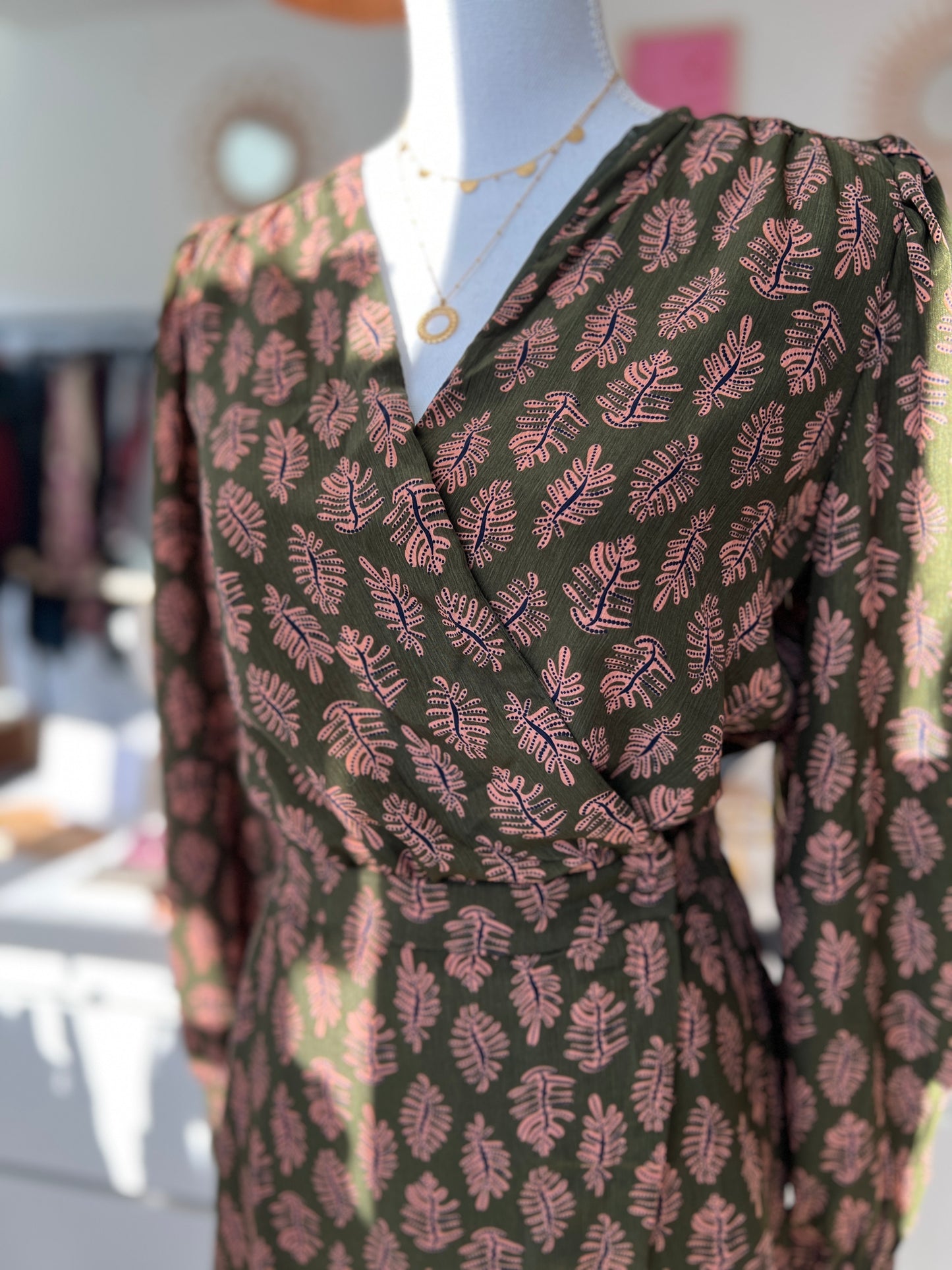 ROBE ROSE