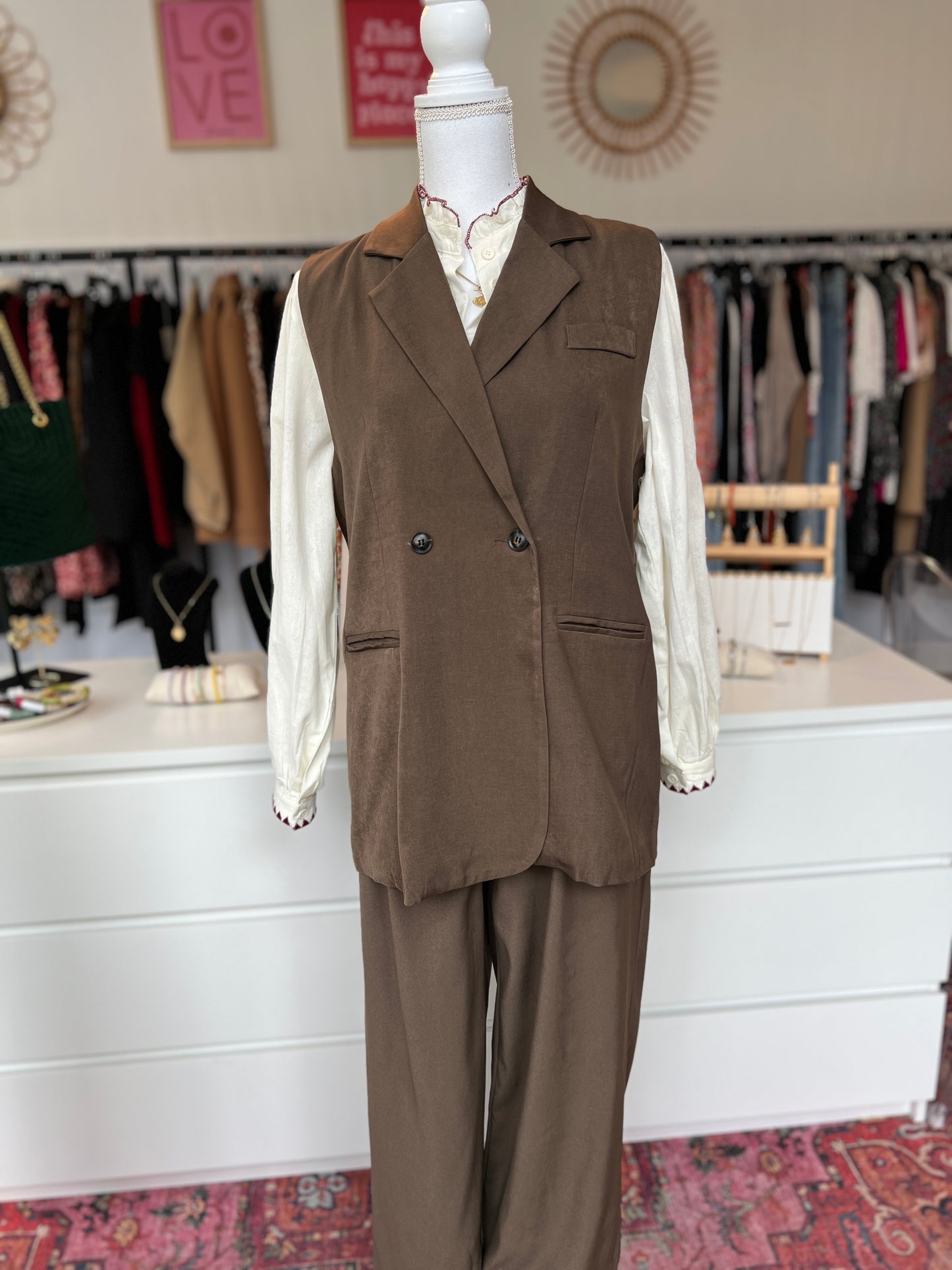 VESTE SANS MANCHE CHOCO